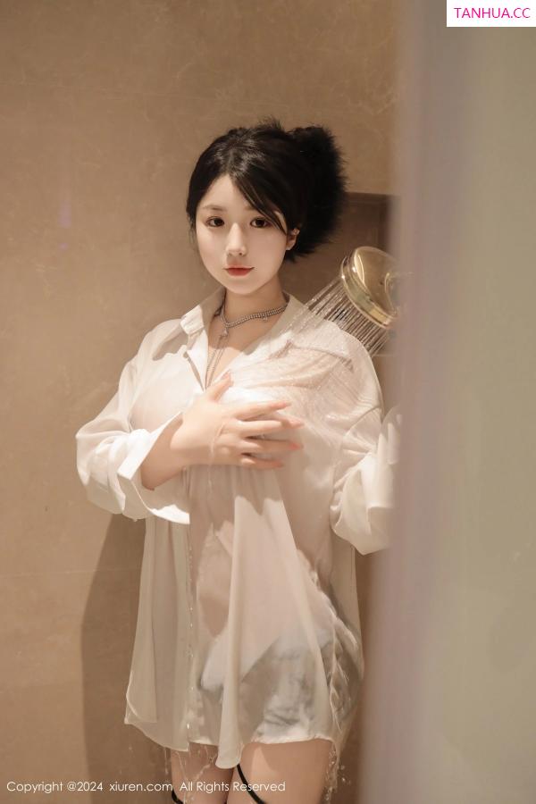   [XiuRen]高清写真图 2024.04.16 No.8400 陈小花 美胸性感第22张图片